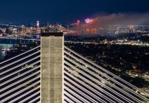 Les Feux d’artifice Ford illuminent Windsor et Détroit